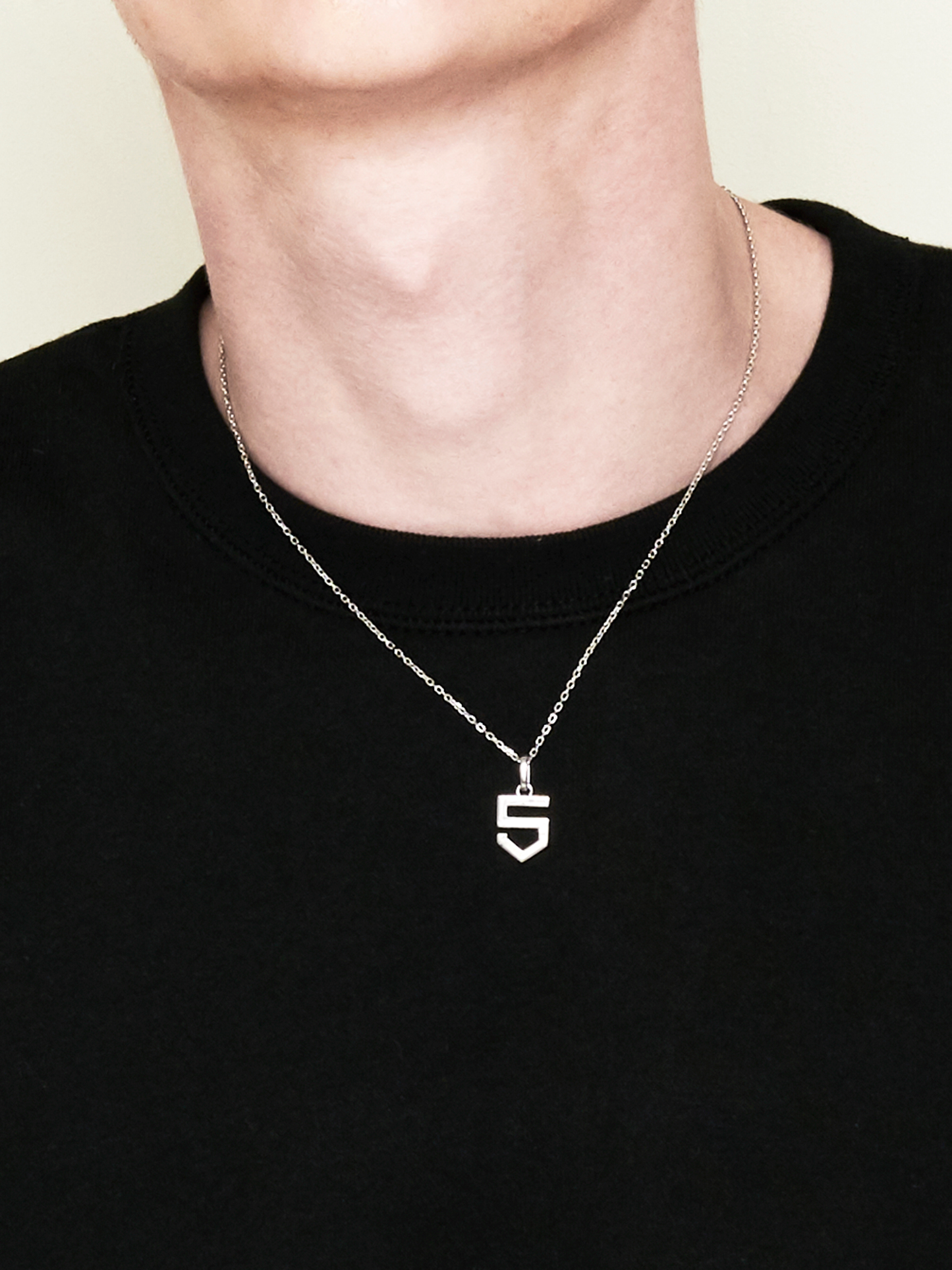 NUMERAL 5 | PENDANT | DIAMOND